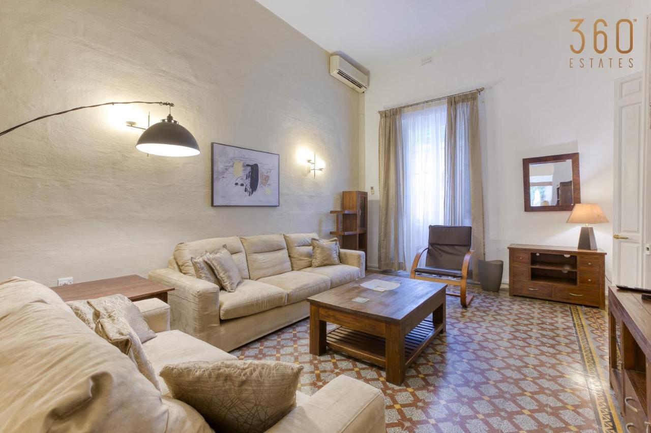 Hébergement de vacances Cosy 4br Townhouse In Sliema's Traditional Heart By 360 Estates