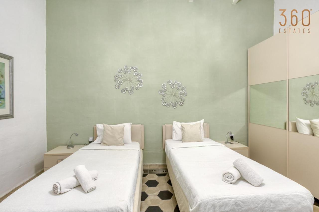 Cosy 4br Townhouse In Sliema's Traditional Heart By 360 Estates Sliema
