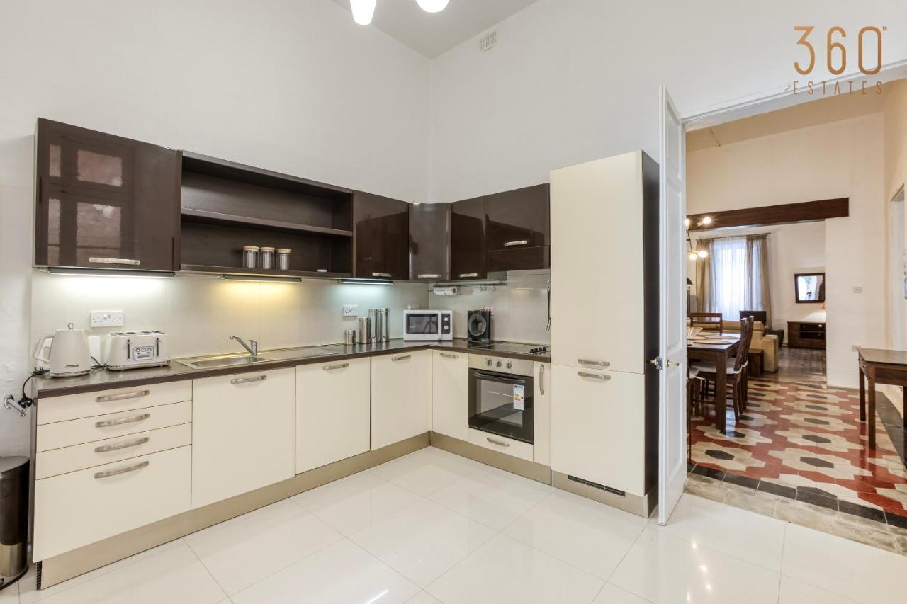 Hébergement de vacances Cosy 4br Townhouse In Sliema's Traditional Heart By 360 Estates *