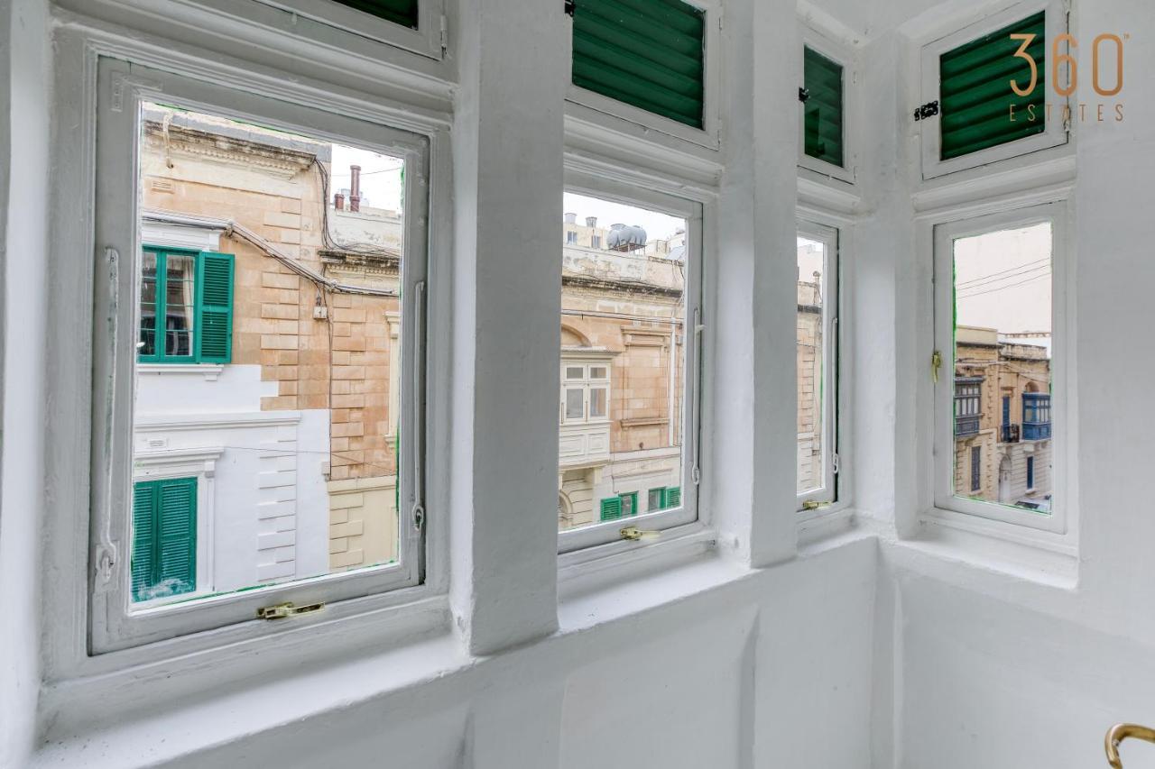 Cosy 4br Townhouse In Sliema's Traditional Heart By 360 Estates * Sliema